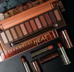 پالت سایه نیکد URBAN DECAY