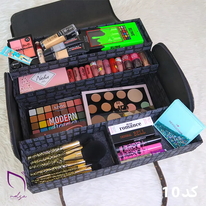 داخل کیف آرایشی